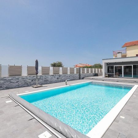 Apartments Nicola With Private Pool Bibinje Exteriör bild